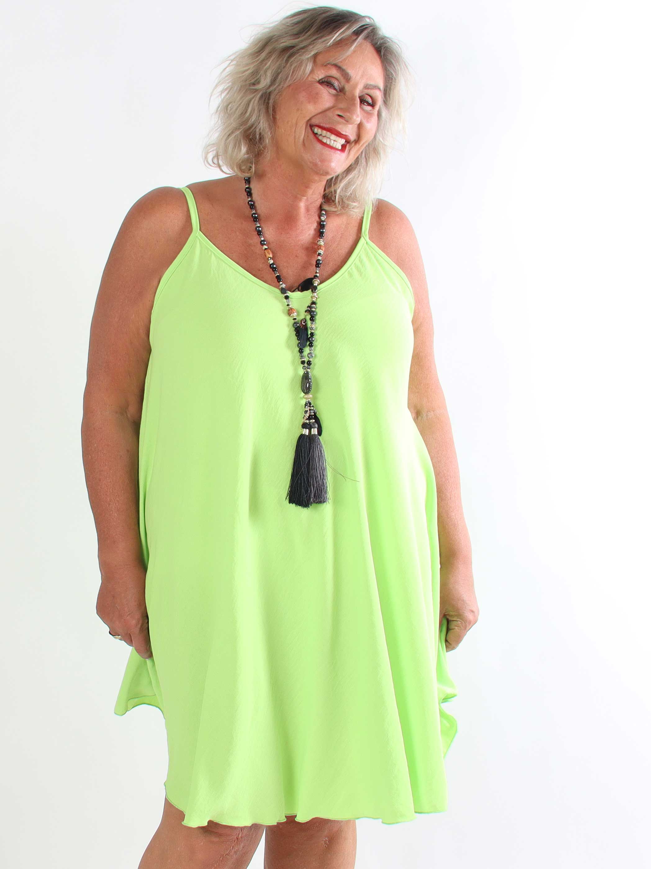Marceline Short - Kort plus size stropkjole i viskose med A-facon